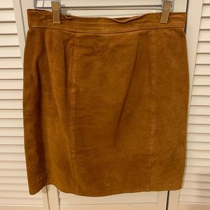 Vintage Cognac Brown Suede Skirt fits size small - 14 inches across (28 around)